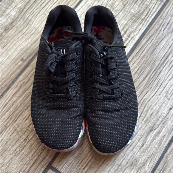 NOBULL Womens Black Sneakers with Floral Accents - Picture 2 of 4